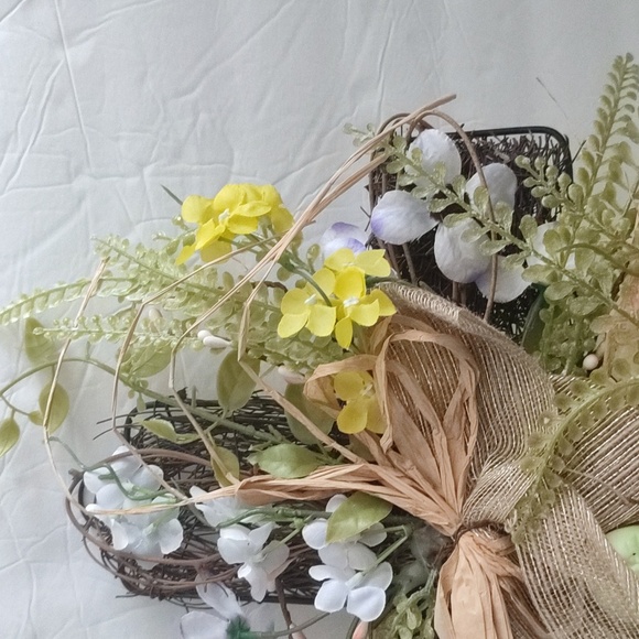 Easter Cross Decoration Set - Picture 9 of 14